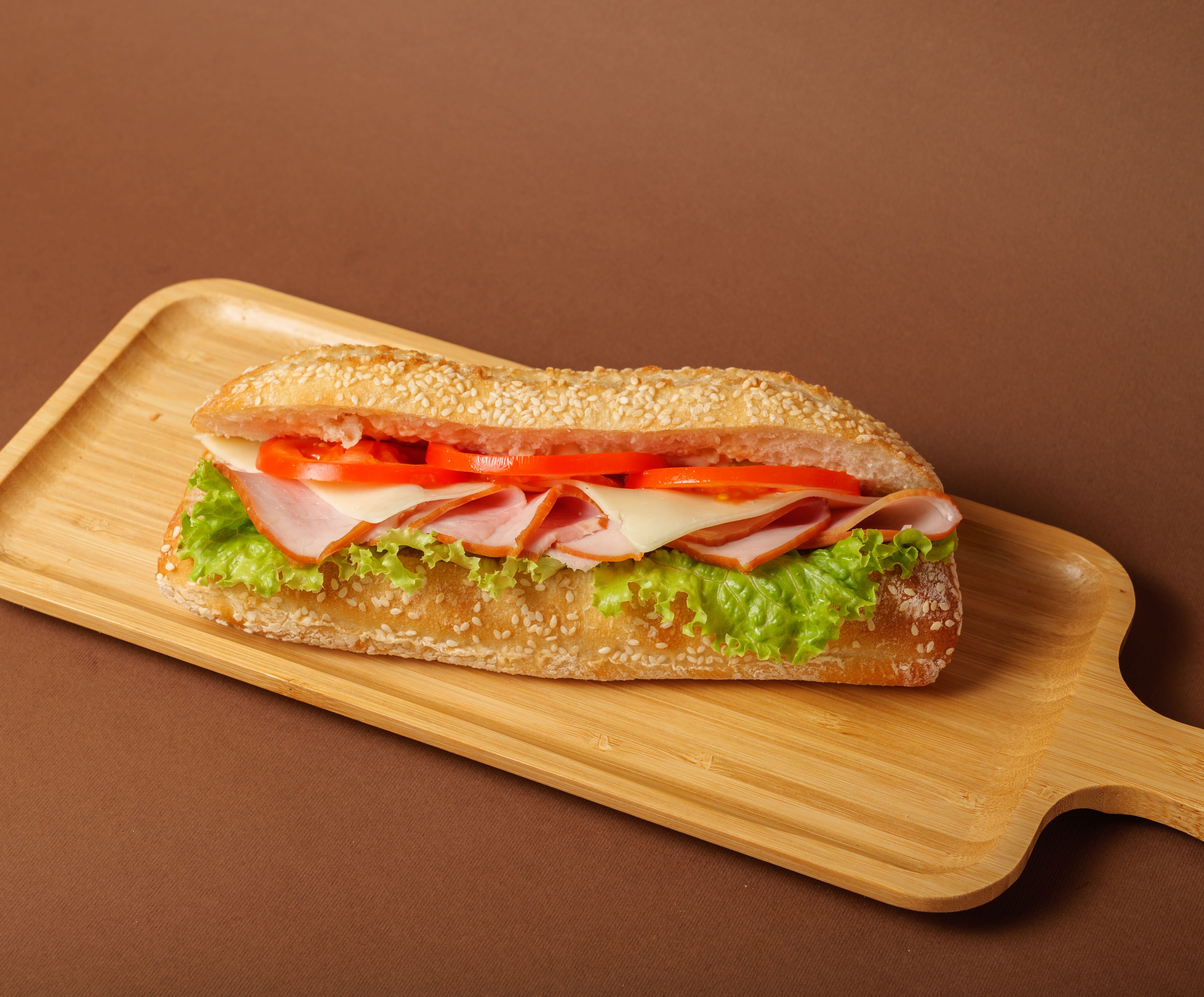 Sandwich cu pastramă