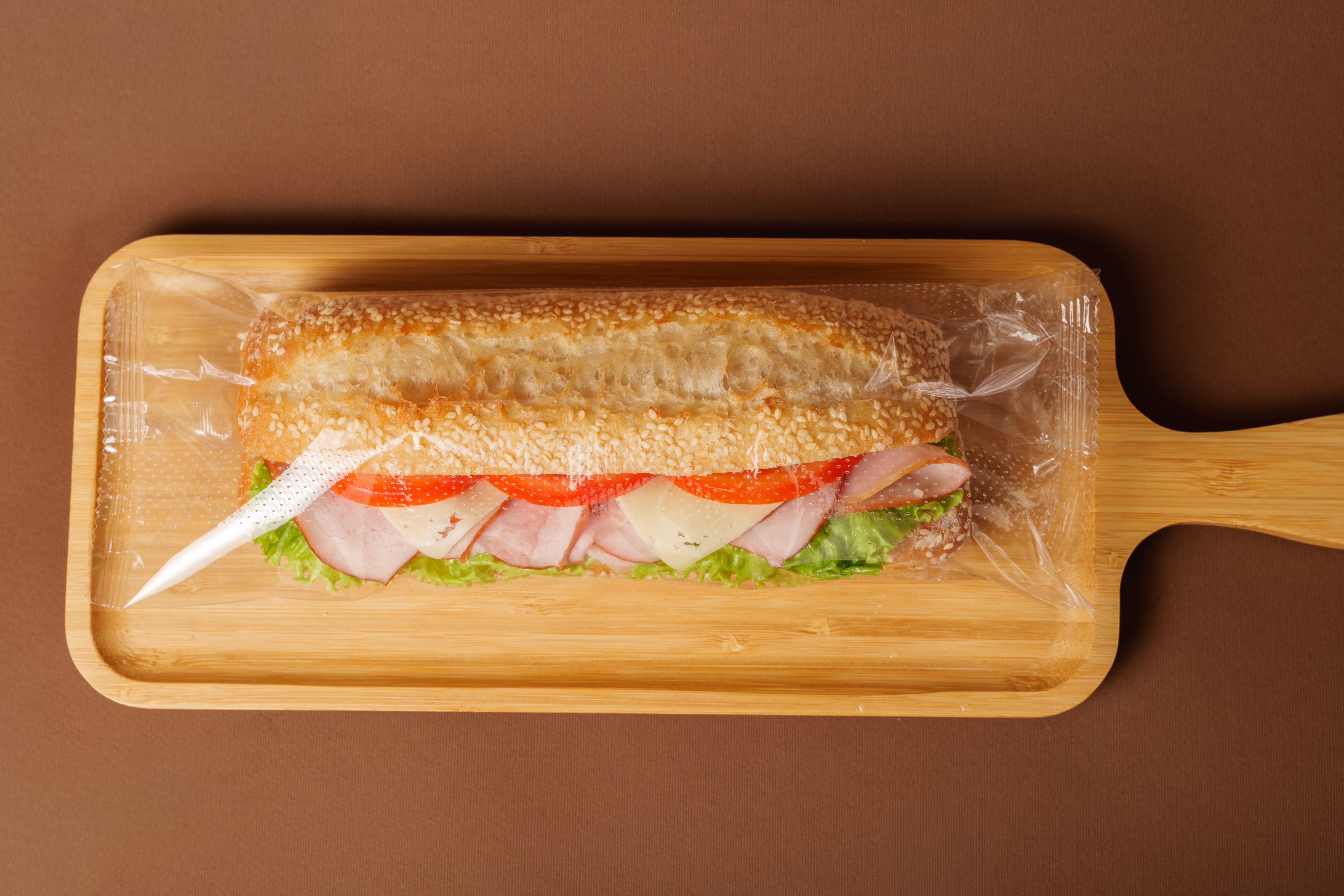 Sandwich cu pastramă - imagine 3